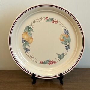 VINTAGE CORELLE "ABUNDANCE" FRUIT 10 1/4" DINNER PLATE